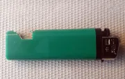 Feuerzeug mit Flaschenöffner
